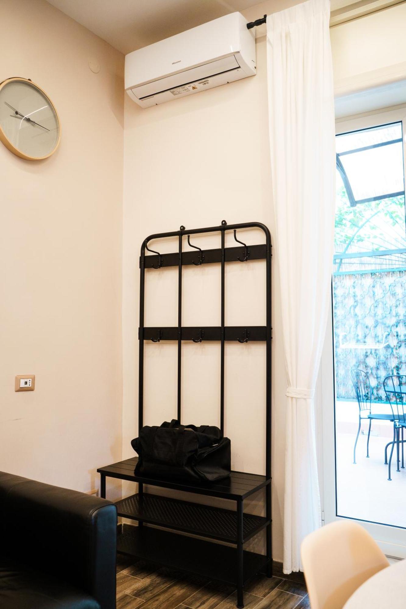 Chiatamone Relais Apartment Napoli Ngoại thất bức ảnh
